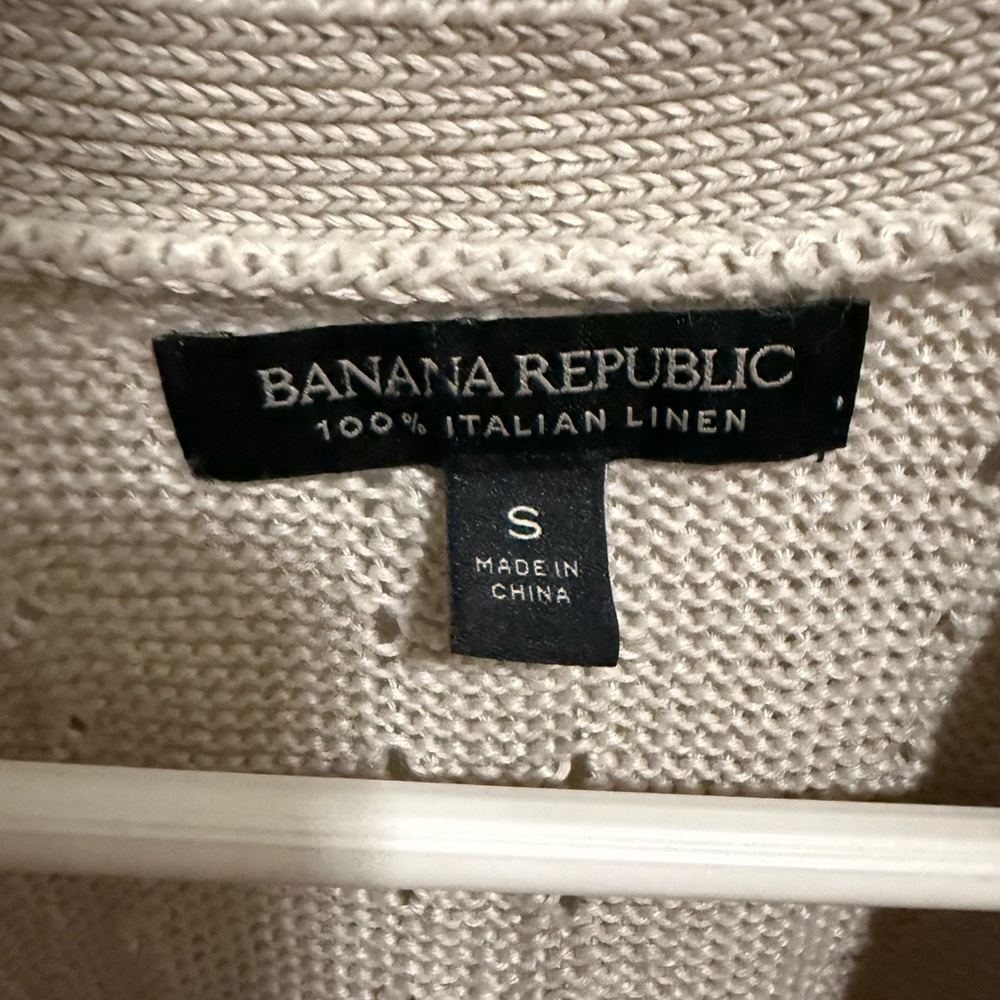 Banana Republic Women's Light Beige Knit Sweater - Picture 4 of 4